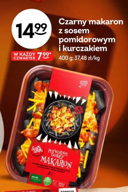 Czarny makaron z sosem pomidorowym i kurczakiem Szam amm